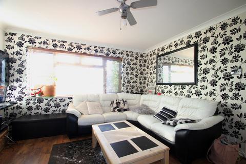 110 Windsor Drive, Orpington, BR6 6HF