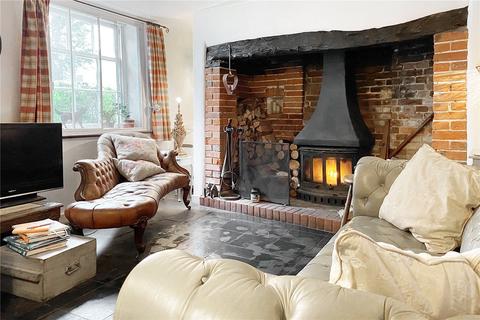 Dormouse Cottage The Square, Angmering, Littlehampton, BN16 4EA
