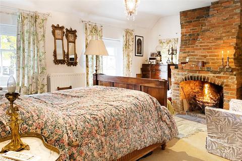 Dormouse Cottage The Square, Angmering, Littlehampton, BN16 4EA