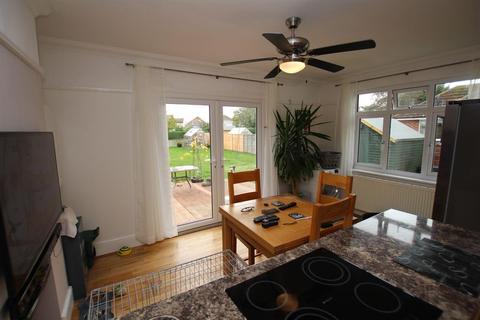 63 Douglas Road, Clacton-on-sea, CO15 3JX