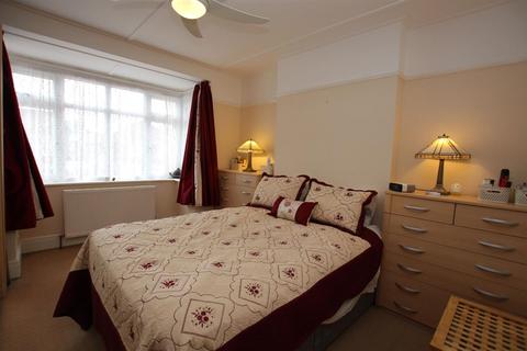 63 Douglas Road, Clacton-on-sea, CO15 3JX