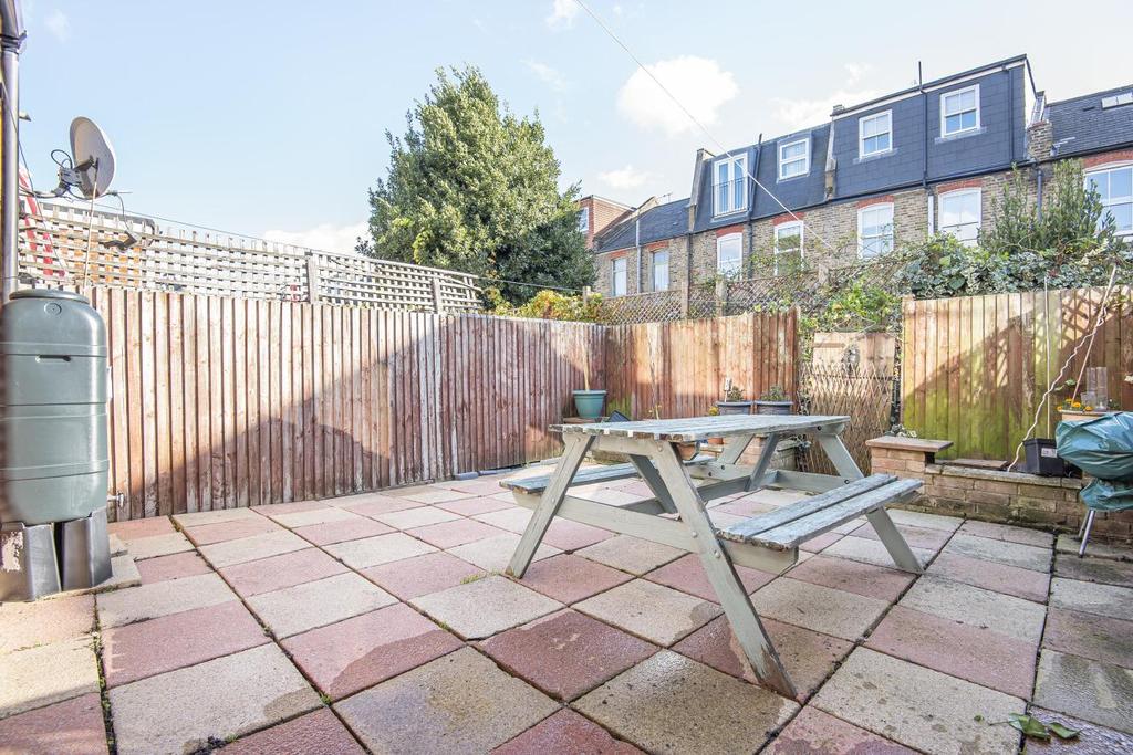 Penwith Road, Earlsfield 3 bed terraced house £575,000