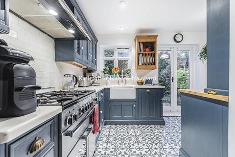 41 Limes Road, Beckenham, BR3 6NS