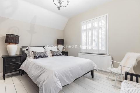 41 Limes Road, Beckenham, BR3 6NS