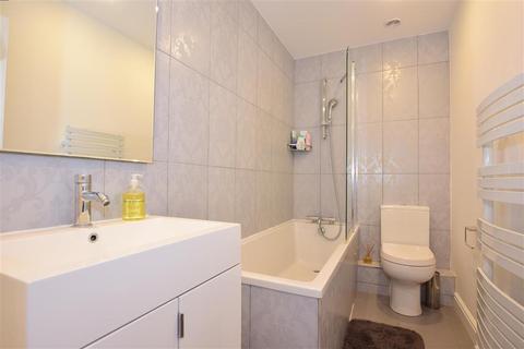 47 Kendall Gardens, Gravesend, DA11 0EE