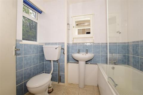 5 Ashurst Close, Kenley, CR8 5DH