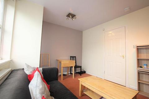 2 bedroom flat to rent, Richmond Terrace, Haymarket, Edinburgh, EH11