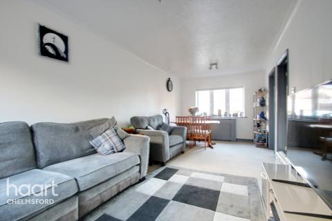 38 Earlsfield Drive, Chelmsford, CM2 6SX