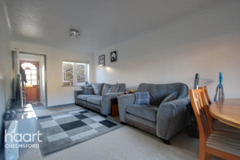 38 Earlsfield Drive, Chelmsford, CM2 6SX