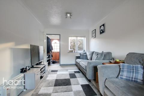 38 Earlsfield Drive, Chelmsford, CM2 6SX