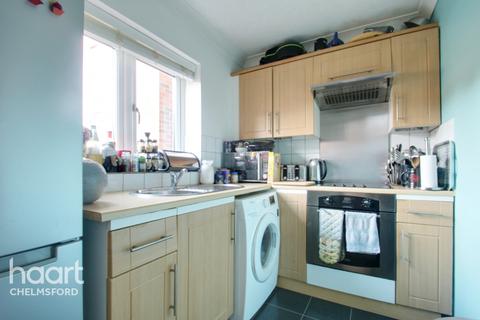 38 Earlsfield Drive, Chelmsford, CM2 6SX