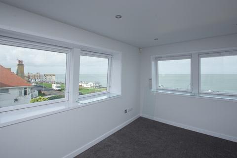 Flat 5, Hertford House Beacon Hill, Herne Bay, CT6 6AT