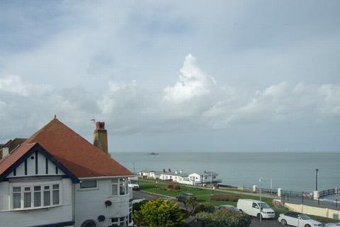 Flat 5, Hertford House Beacon Hill, Herne Bay, CT6 6AT