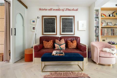 8 Wellesley Avenue, London, W6 0UP