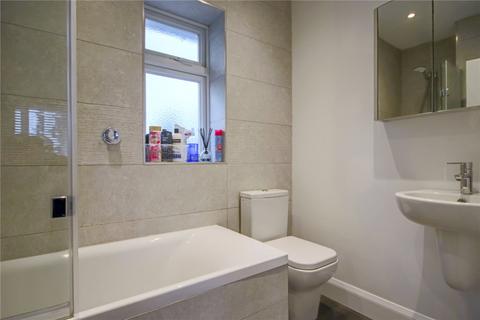 102 Binfield Road, Bracknell, RG42 2AS
