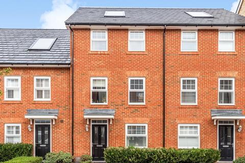 7 Sullivan Row, Bromley, BR2 9TF