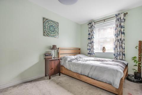 7 Sullivan Row, Bromley, BR2 9TF