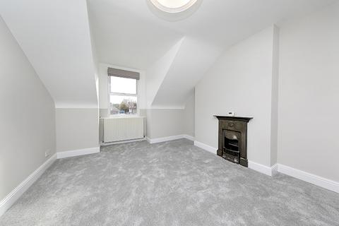 2 bedroom flat to rent, Sheen Road, Richmond TW9