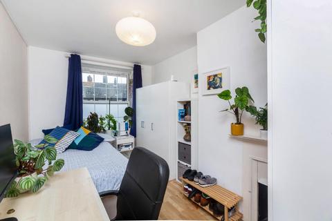 Flat 39, Telford House Tiverton Street, London, SE1 6NY