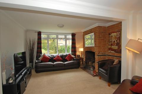 24 Deanway, Chalfont St Giles, HP8 4JL