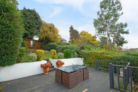 24 Deanway, Chalfont St Giles, HP8 4JL