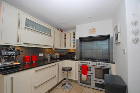 24 Deanway, Chalfont St Giles, HP8 4JL