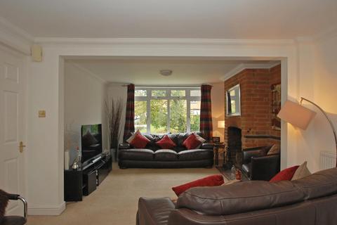 24 Deanway, Chalfont St Giles, HP8 4JL