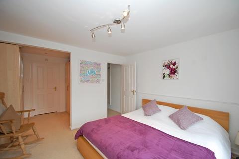 24 Deanway, Chalfont St Giles, HP8 4JL