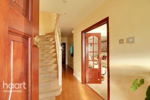 81 Thorncliffe Road, Southall, UB2 5RL