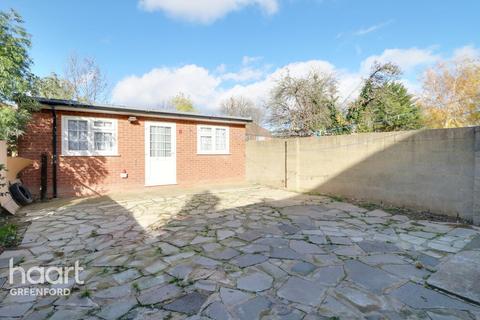 81 Thorncliffe Road, Southall, UB2 5RL