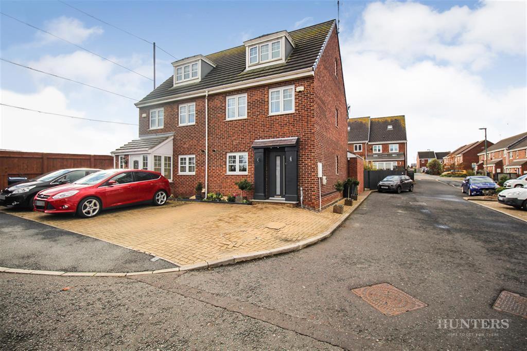 Mowbray Villas, South Shields, NE33 3GA 3 bed semidetached house £