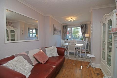 12 Crescent Avenue, Thornton-cleveleys, FY5 3JE
