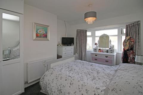 12 Crescent Avenue, Thornton-cleveleys, FY5 3JE
