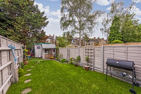 24 Deepwell Close, Isleworth, TW7 5EN