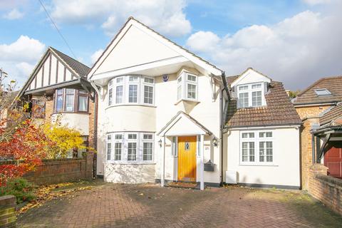 25 Laburnum Road, Coopersale, Epping, CM16 7RA