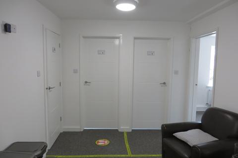 Office to rent - Castle Lane, Bedford  MK40