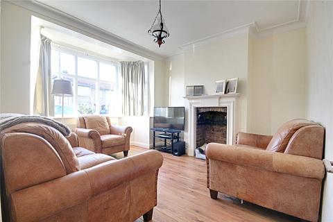23 Buckingham Close, Enfield, EN1 3JQ