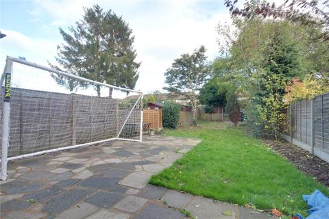 23 Buckingham Close, Enfield, EN1 3JQ