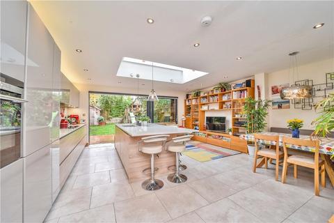 54 Godfrey Avenue, Twickenham, TW2 7PF