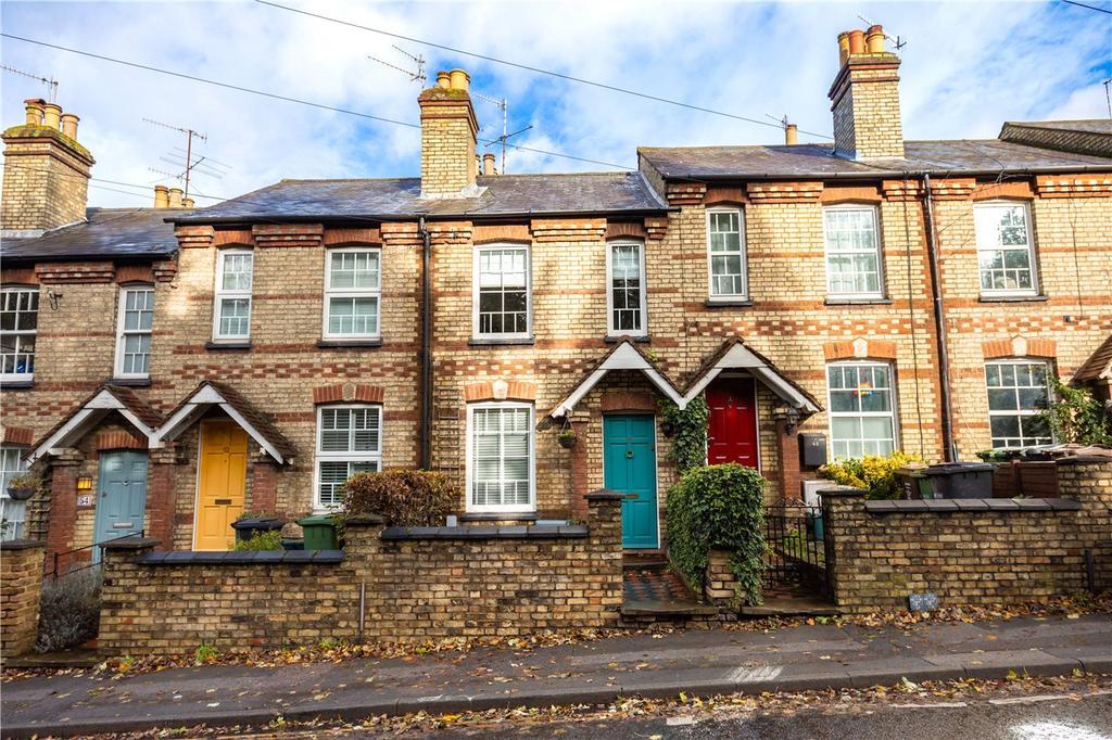 Folly Lane, St. Albans 2 bed terraced house for sale £500,000