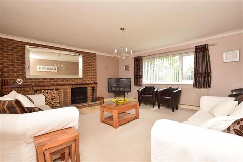 Holm Oaks Dover Road, St Margarets At Cliffe, Dover, CT15 6EP