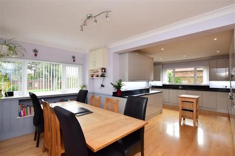 Holm Oaks Dover Road, St Margarets At Cliffe, Dover, CT15 6EP