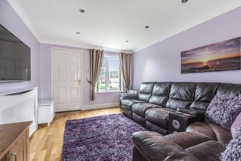 28 Fenhurst Close, Horsham, RH12 1UX
