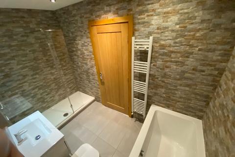 2 bedroom flat to rent, Flat 1, St Michaels Road, Headingley, Leeds, LS6 3AW
