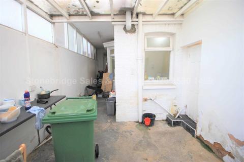 88 Byron Avenue, Manor Park, London, E12 6NG