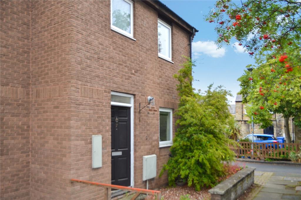 The Maltings, ALNWICK... 2 bed end of terrace house £450 pcm (£104 pw)