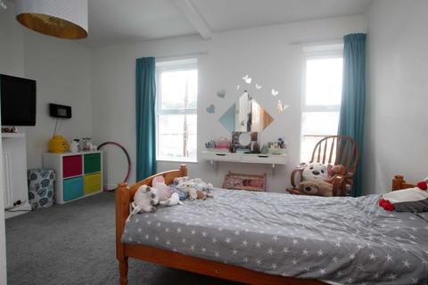 87 Lime Grove, Bideford, EX39 3JN