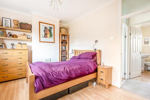 199 Alnwick Road, London, SE12 9BU