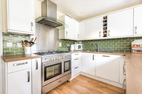199 Alnwick Road, London, SE12 9BU