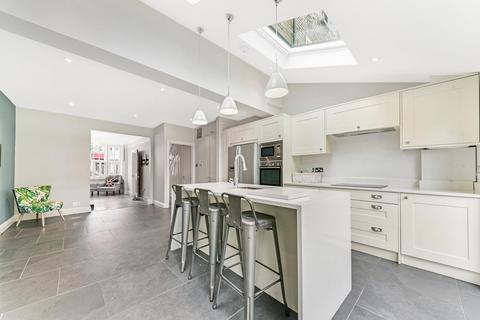 12 Riverview Grove, London, W4 3QJ